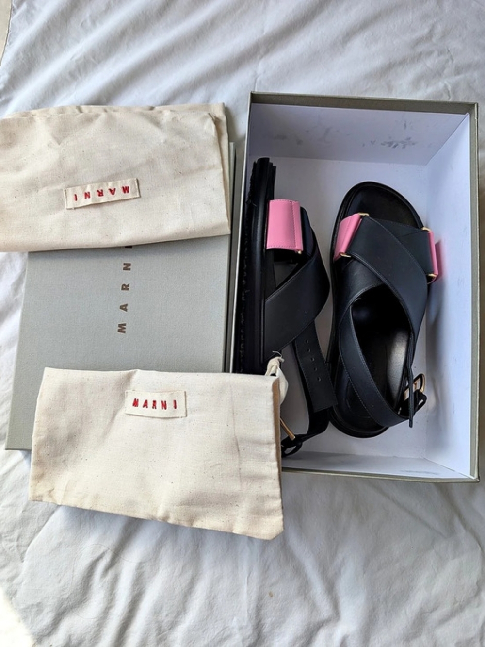 Marni Fussbett Criss-Cross Sandals Black & Pink EU 39